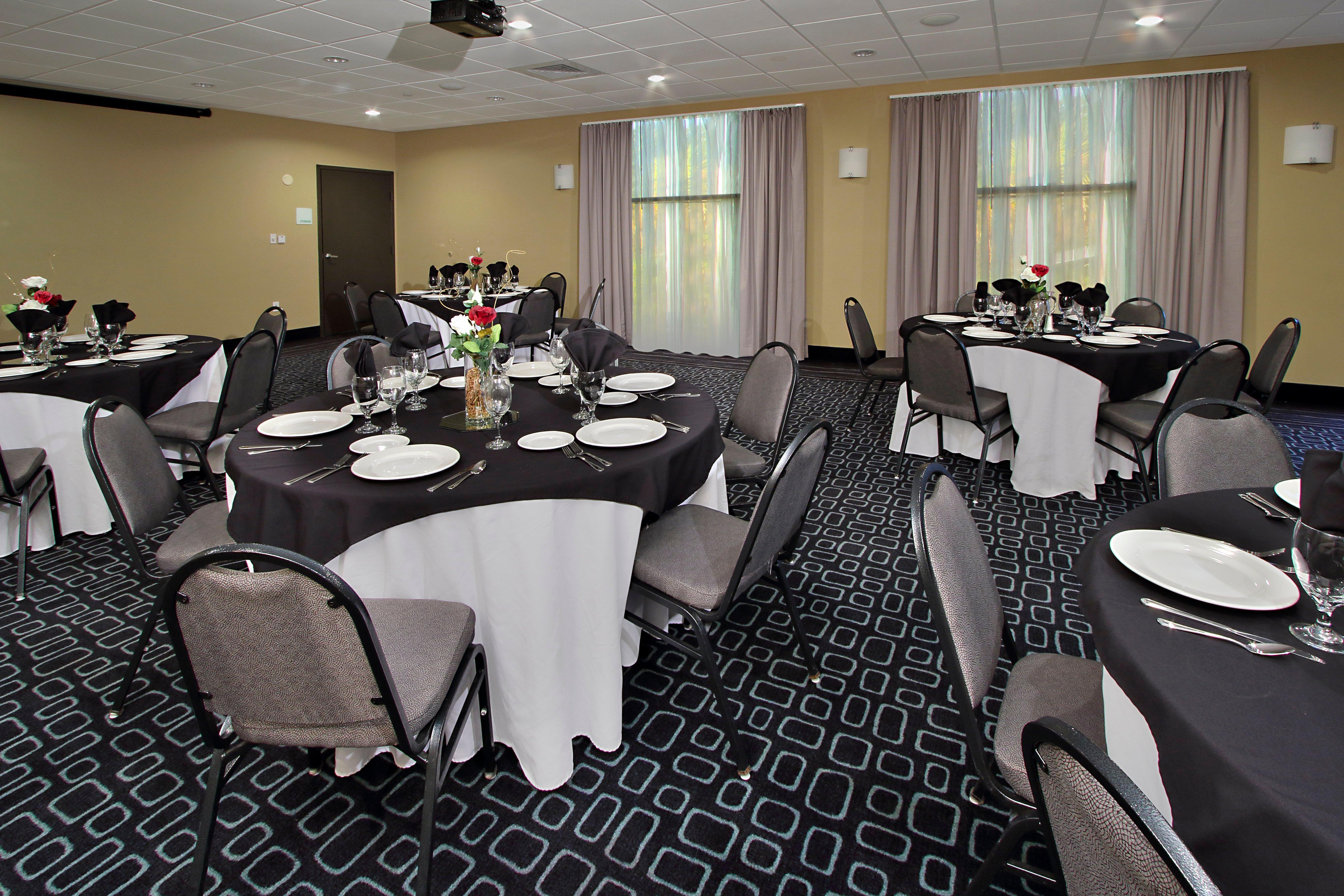 Holiday Inn Hammond By Ihg Exterior photo